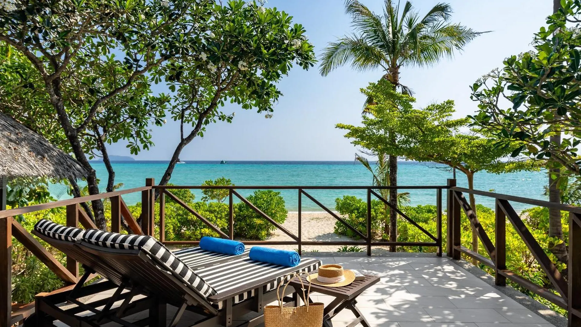 Saii Phi Phi Island Village