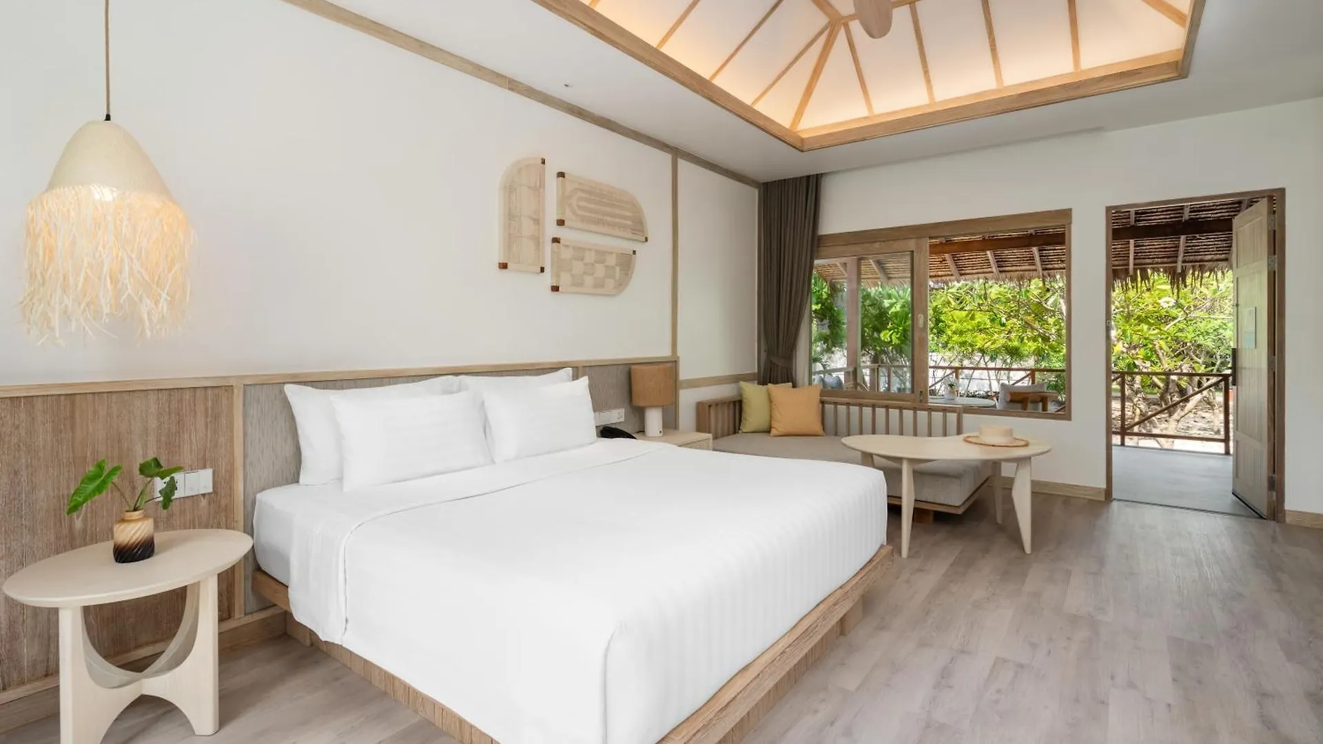 ***** Resort Saii Phi Phi Island Village Thailand